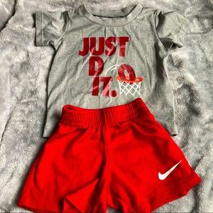 Nike Short & Shirt Set For Boy Size 12 months Used